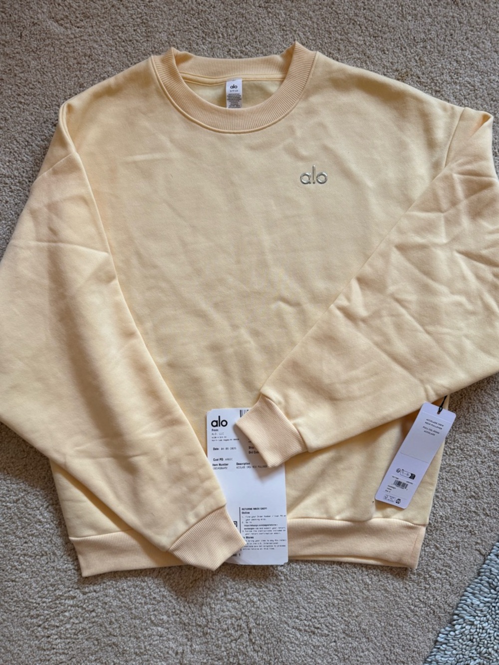 ALO Yoga Crewneck Sweatshirt in Candlelight Yellow - SOLD OUT! Small 4-6